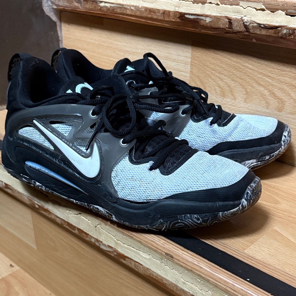 Nike KD15 Refuge Size 11